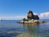 Poros-Felsen-2-web
